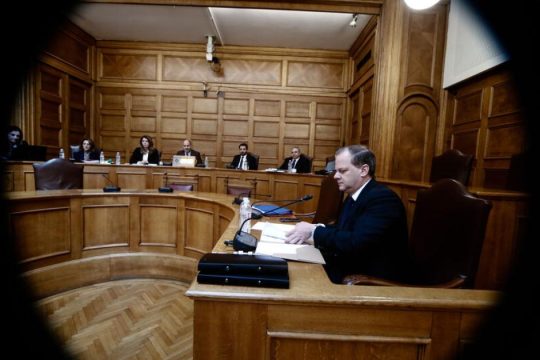 Το φιάσκο της Εξεταστικής και η παρωδία της Προανακριτικής